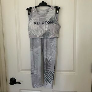Peloton wear it to heart with set leggings sports bra top white palm leaf XS S